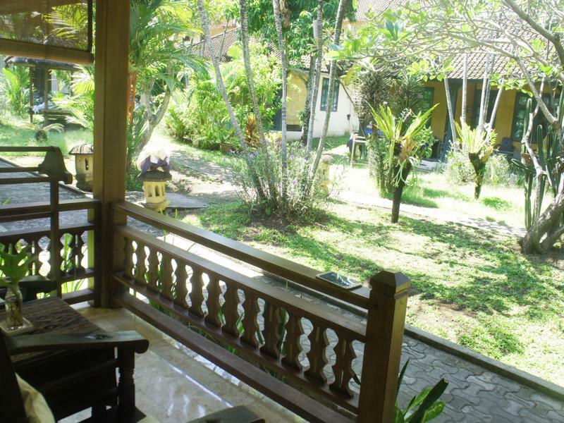 Batu Bolong Cottages Mangsit Exteriér fotografie